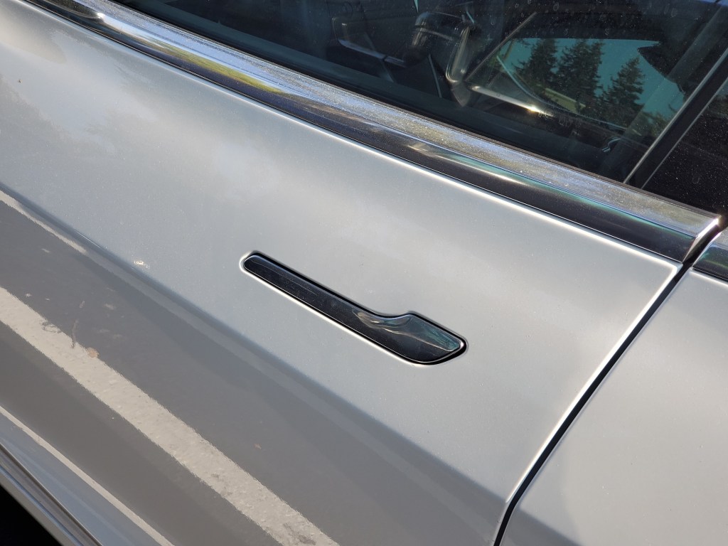 China Mandates Mechanical Door Handles in Groundbreaking Automotive Safety Regulation