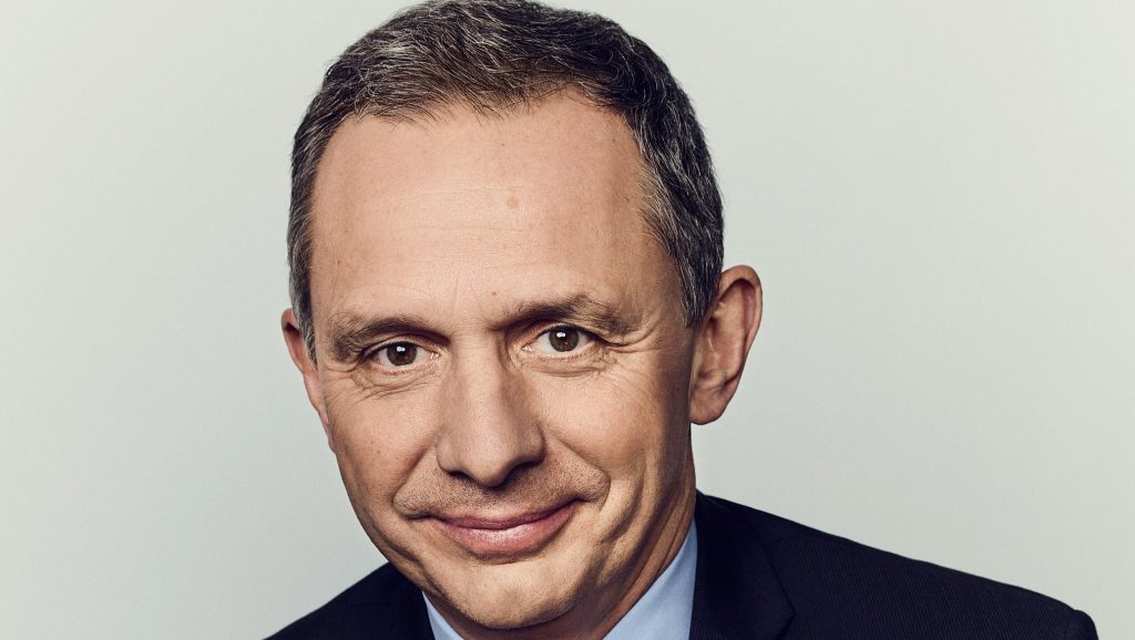 PayPal Appoints HP's Enrique Lores as New CEO Amid Performance Concerns and Market Challenges