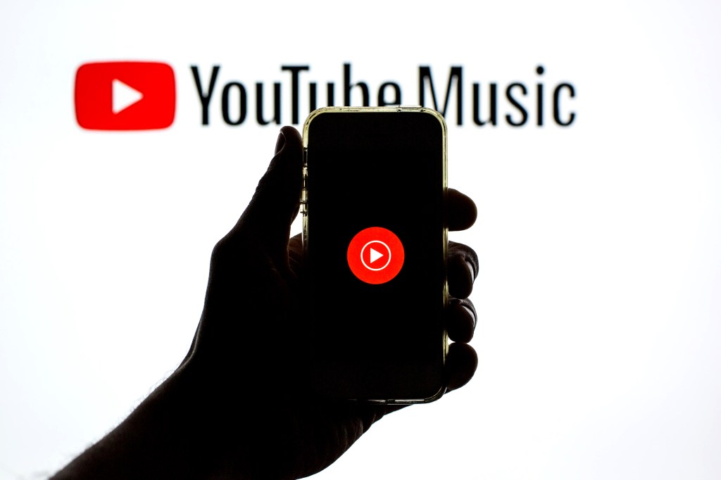 YouTube Launches AI-Powered Playlist Generator for Premium Subscribers
