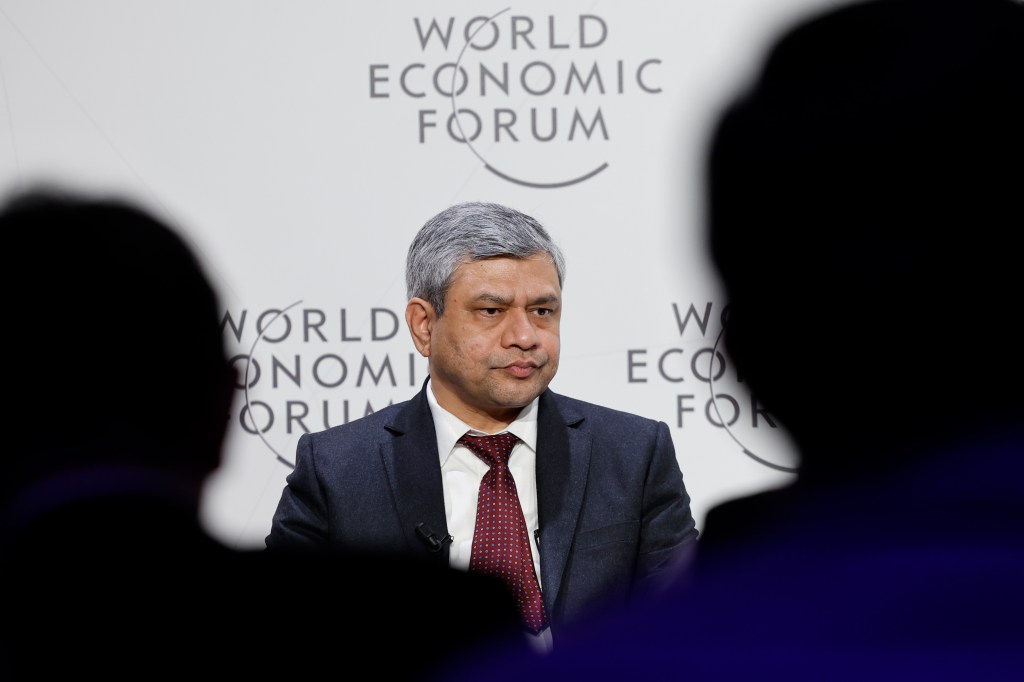 India Targets $200B AI Infrastructure Investment by 2028 to Become Global Computing Hub